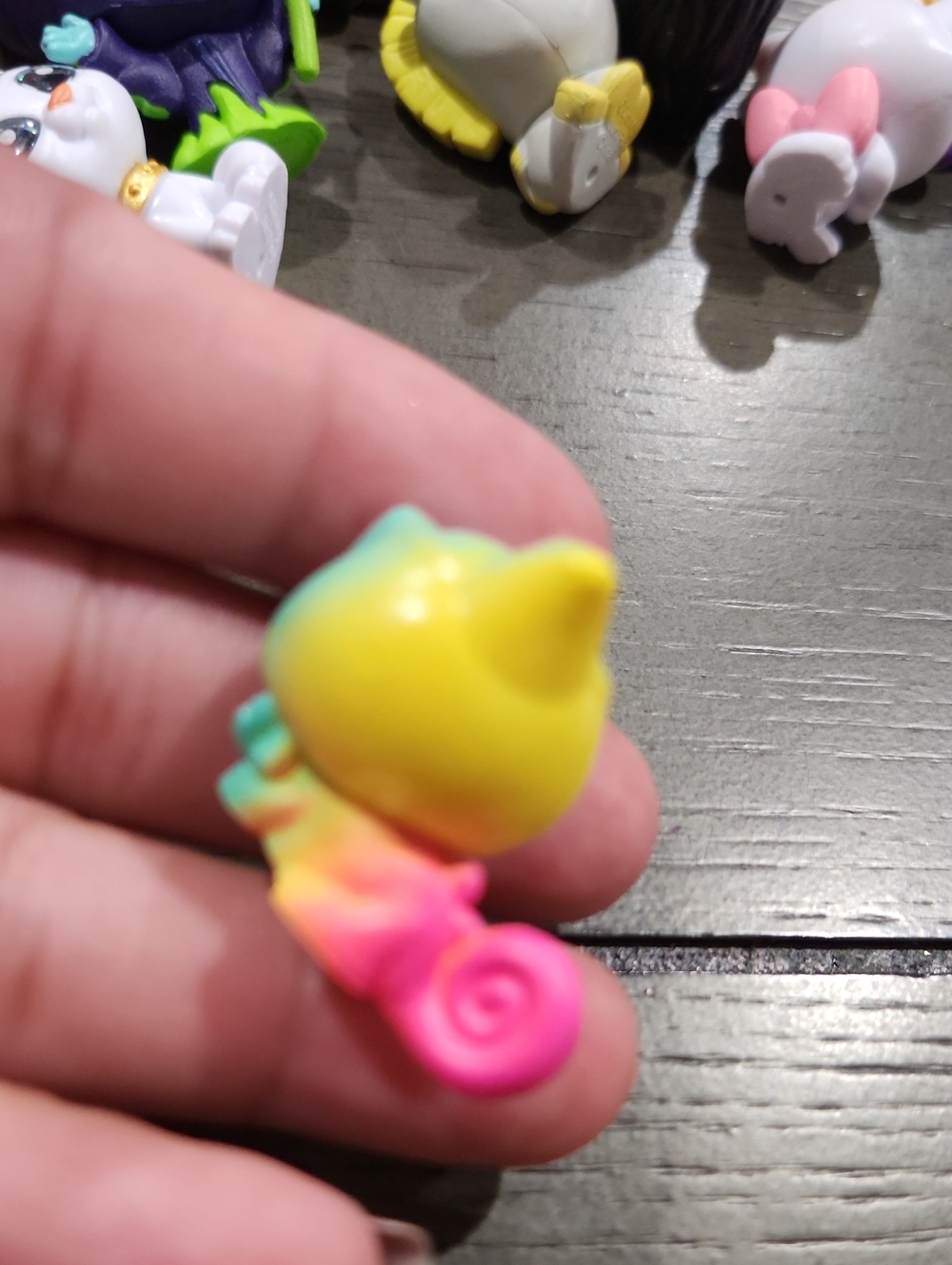 Disney Doorables Pascal - Picture 2 of 2